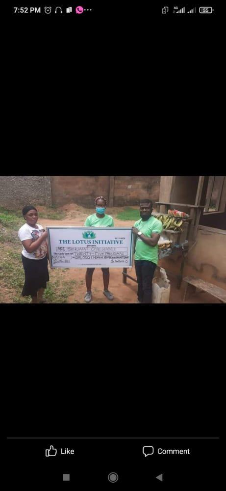 Presentation of 25k Women Empowerment Grant to Mrs. Sekinat Oyewole by the Lotus Team